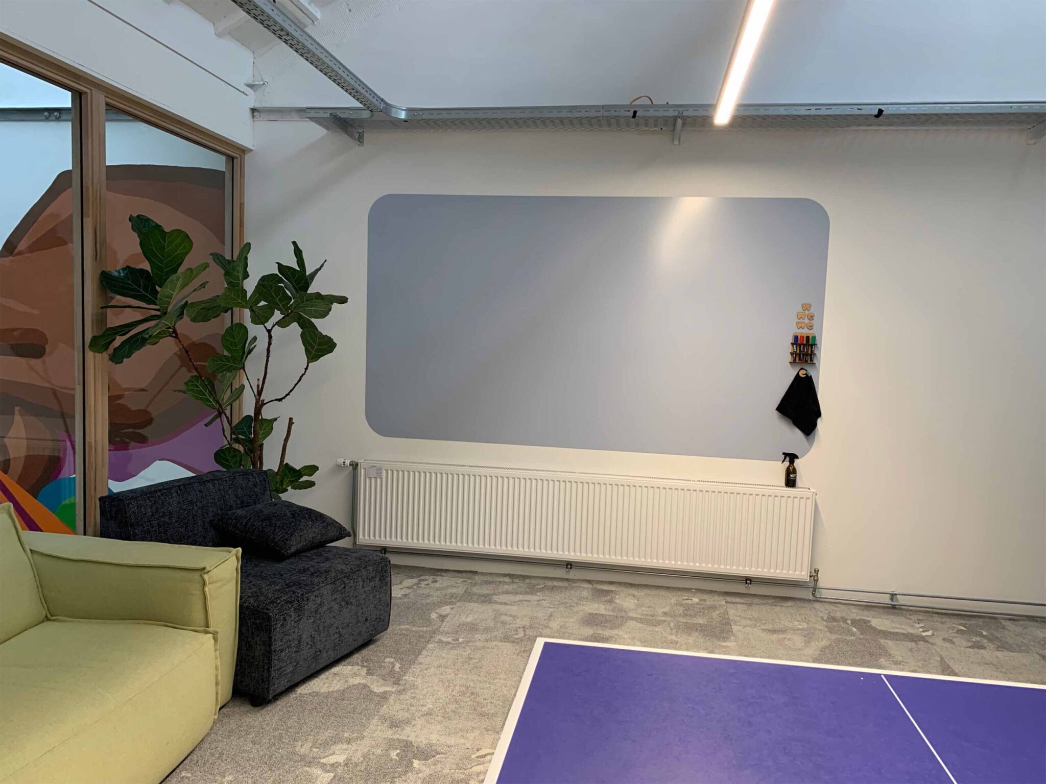 Wetransfer gameroom whiteboard blauw